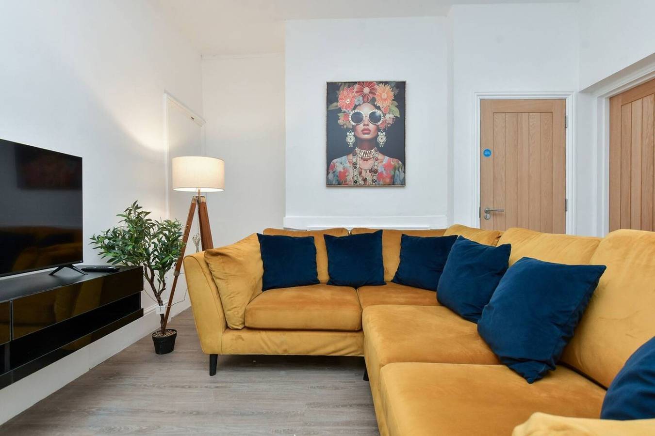 Contractor-Friendly 6Br 6En-Suites | Free Parking in Dover, Kent