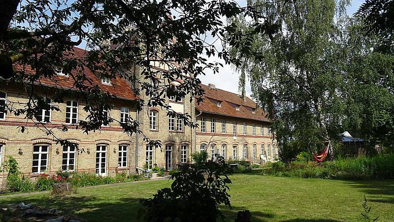 Ganze Ferienwohnung, Kunstgut Krahne - Ferienwohnung Biene, 25qm, 1 Schlafzimmer für max. 2 Personen in Kloster Lehnin, Mittelmark