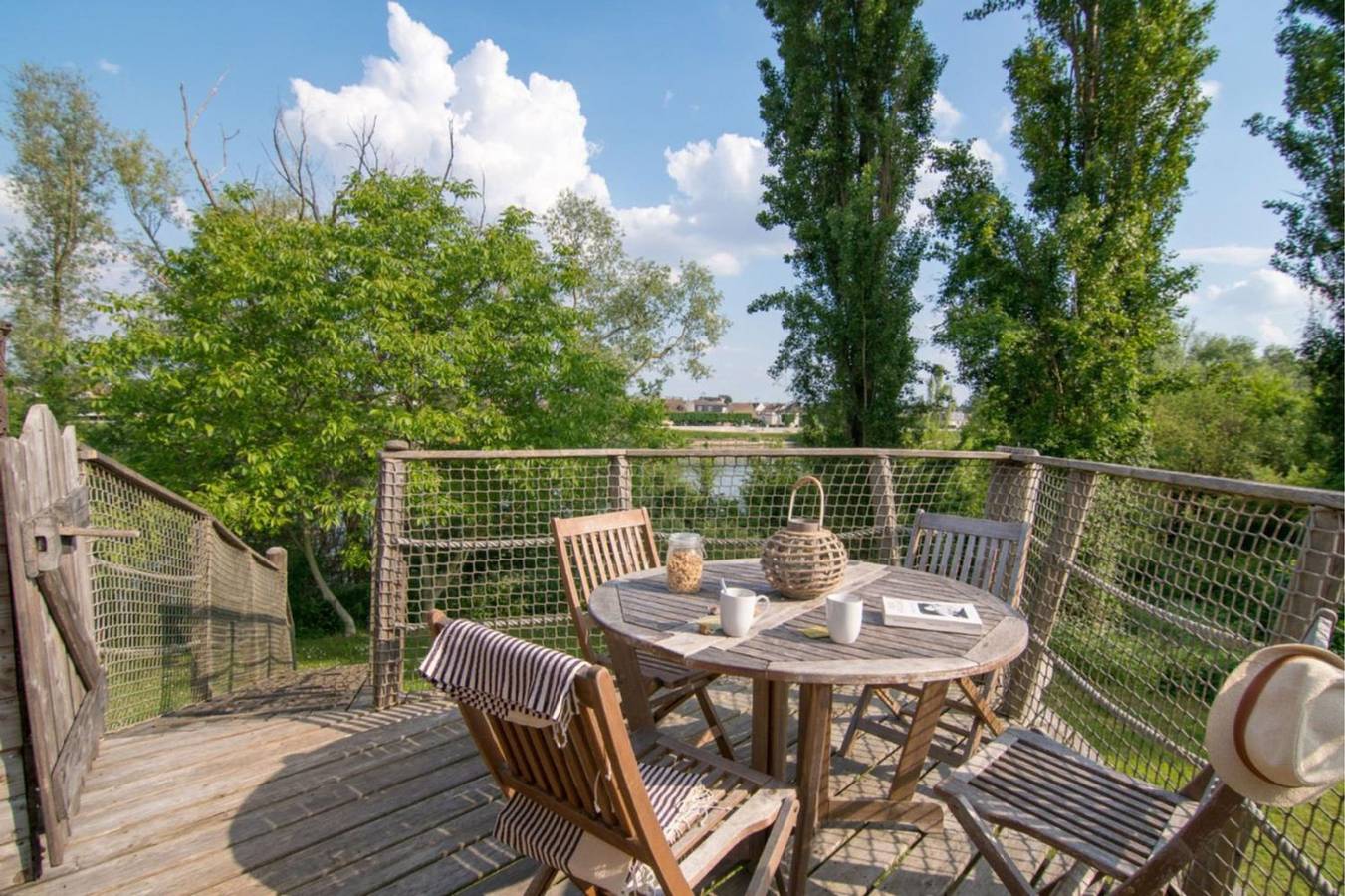 Cabin Zen 5p with 1 bedrooms and 1 bathrooms in Maisons-Laffitte, Yvelines