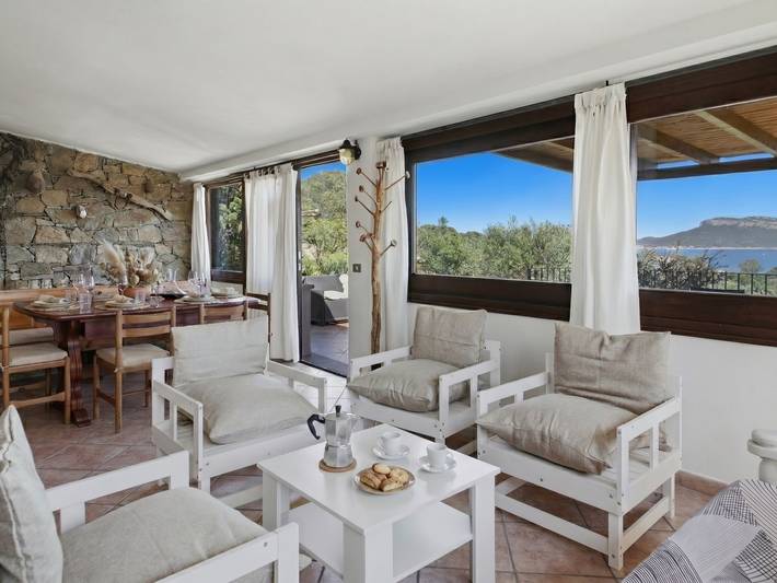 Ferienhaus für 6 Personen, mit Terrasse und Garten in Costa Smeralda - 4