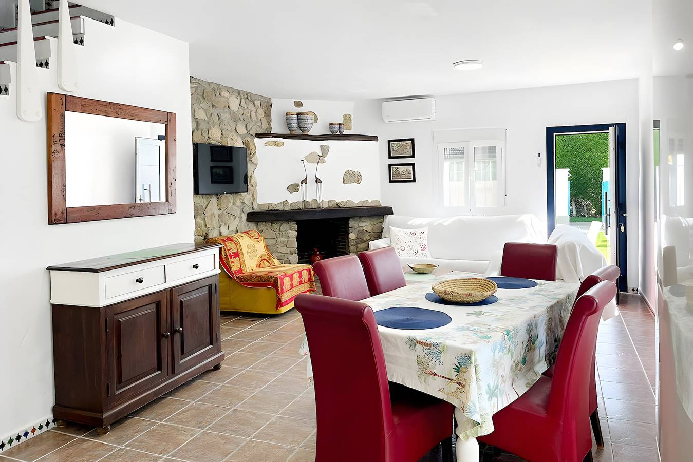 Casa vacacional 'Raul' con piscina compartida, Wi-Fi y aire acondicionado in Playa El Palmar, Vejer de la Frontera