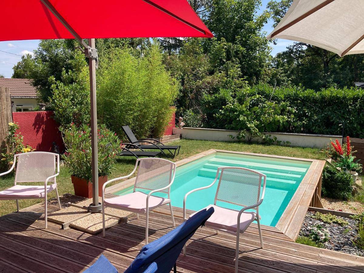Villa 7 chambres piscine 35 mn Paris in Verneuil-sur-Seine, Yvelines