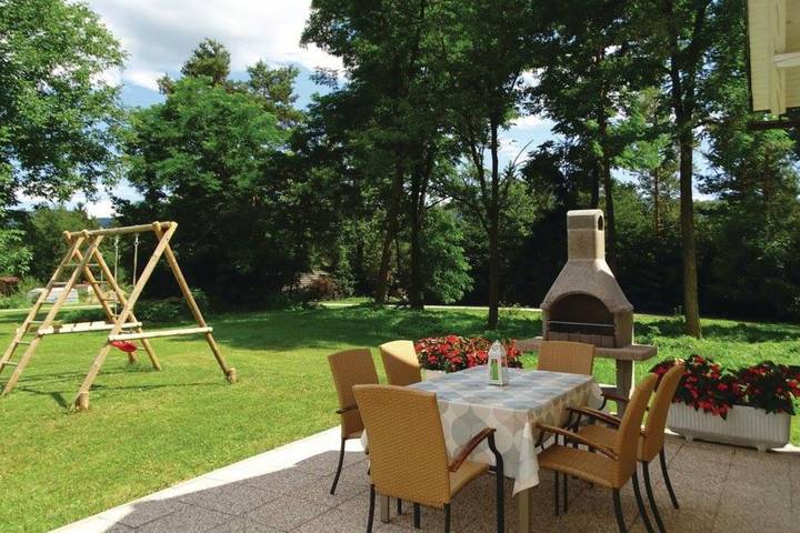 Ferienhaus für 10 Personen, mit Terrasse und Pool sowie Sauna in Slowenien - 2