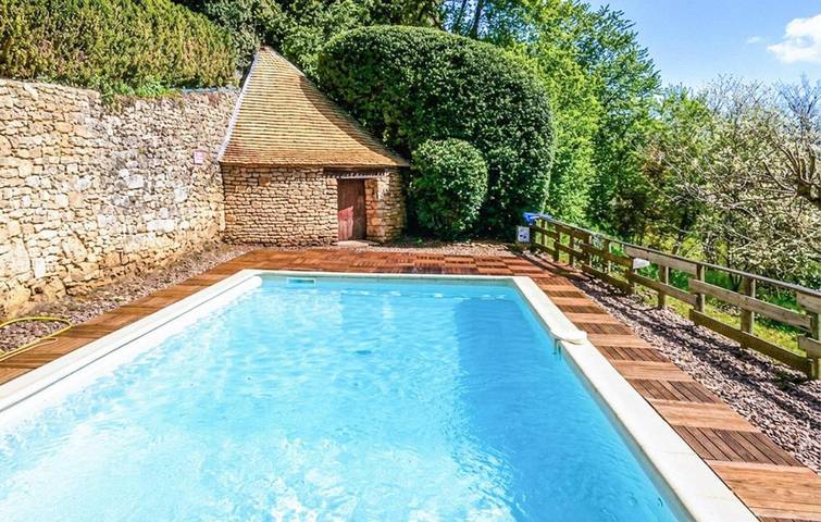 Location de vacances pour 6 personnes, avec terrasse et piscine, animaux acceptés dans Chateau Medieval de Castelnaud la Chapelle - 2