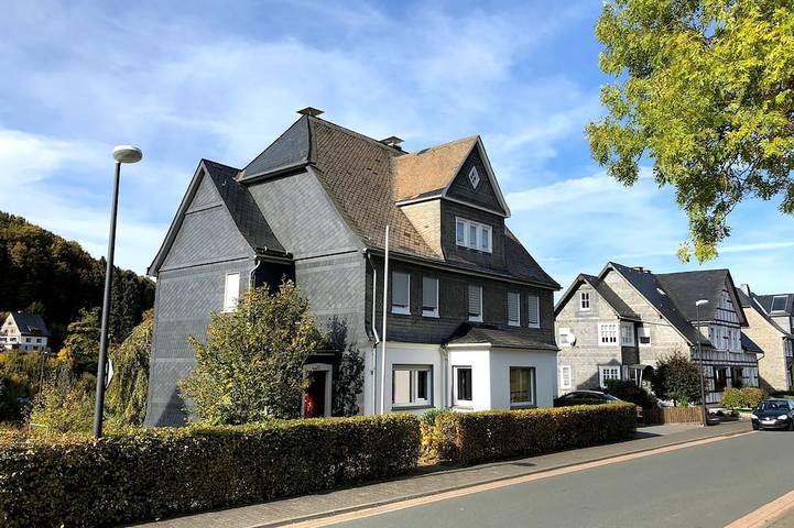 Ferienhaus für 14 Personen, mit Balkon und Garten sowie Sauna