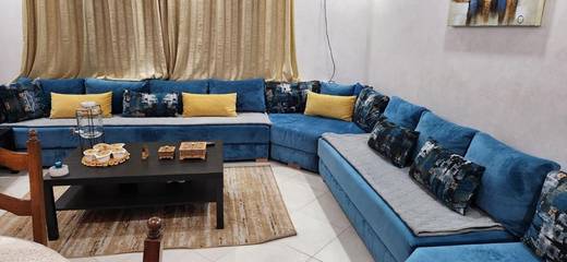 Gîte pour 4 personnes, avec balcon ainsi que piscine et vue dans Mansouria