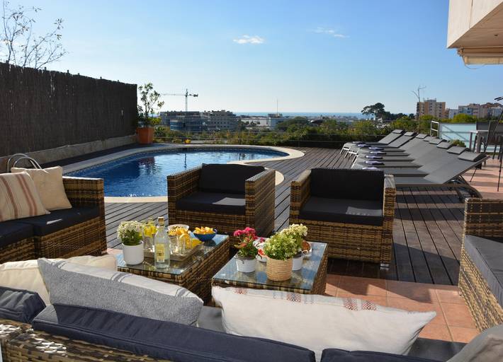 Chalet para 18 personas, con jardín y piscina, Se admiten mascotas en Provincia de Barcelona - 4