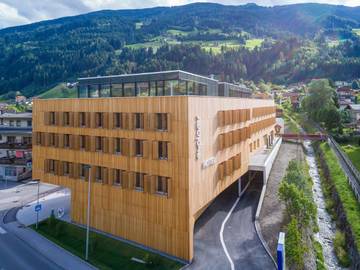 Hotel für 2 Personen, mit Ausblick und Terrasse sowie Sauna, mit Haustier in Kaltenbach