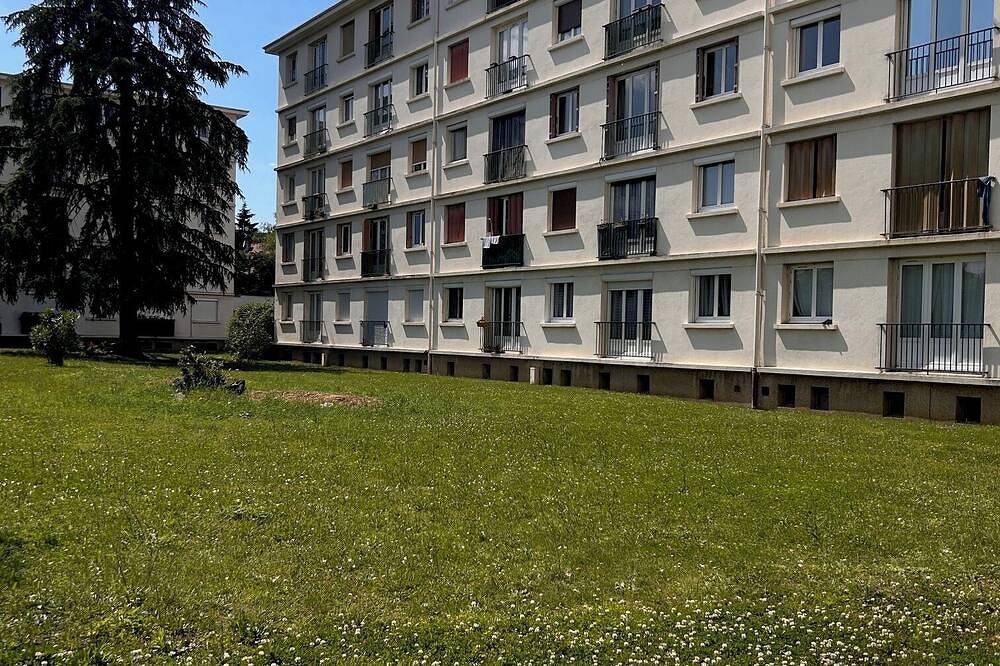 Entire apartment, Charming apartment near Paris, quiet and bright in Thiais, Val-de-Marne
