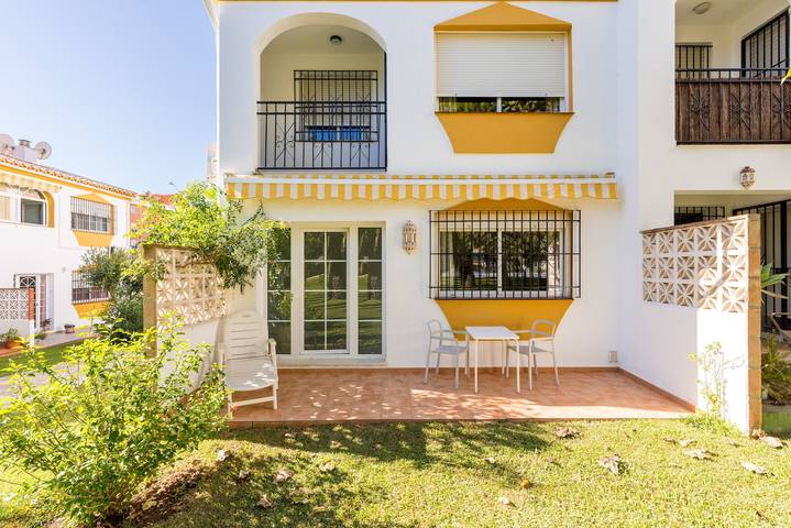 Family Holiday Home "La Rosa" with Pool, Air Conditioning, Terraces & Garden in Torremolinos, Costa del Sol