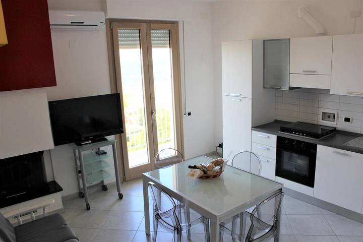 Ferienhaus für 4 Personen, mit Ausblick und Balkon in Torre Canne - 4