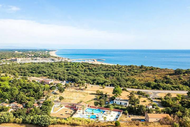 Camping voor 4 personen, met Terras en Zwembad in Céret en omgeving