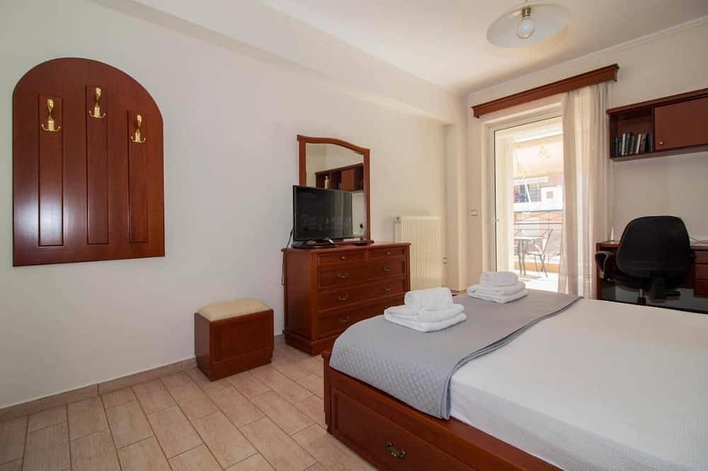 Ganze Wohnung, Spartan 5th floor Apartment in Sparta, Peloponnes