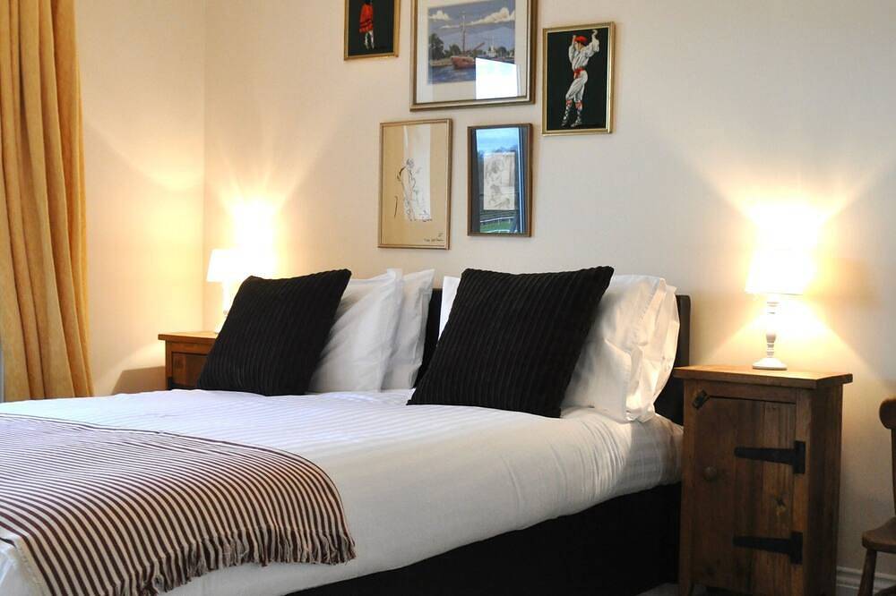 Cerca del centro de la ciudad, un paseo fácil. 3 habitaciones, 5 camas, capacidad para 6 + in Stratford upon Avon, Warwickshire