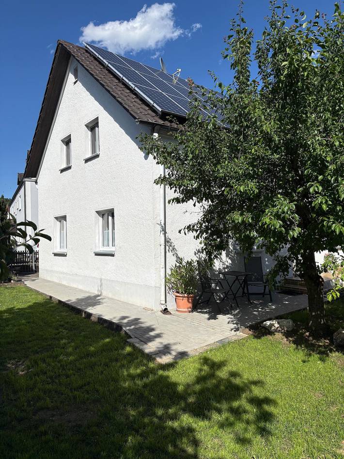 Ferienhaus für 2 Personen, mit Garten und Balkon sowie Pool, kinderfreundlich - 1