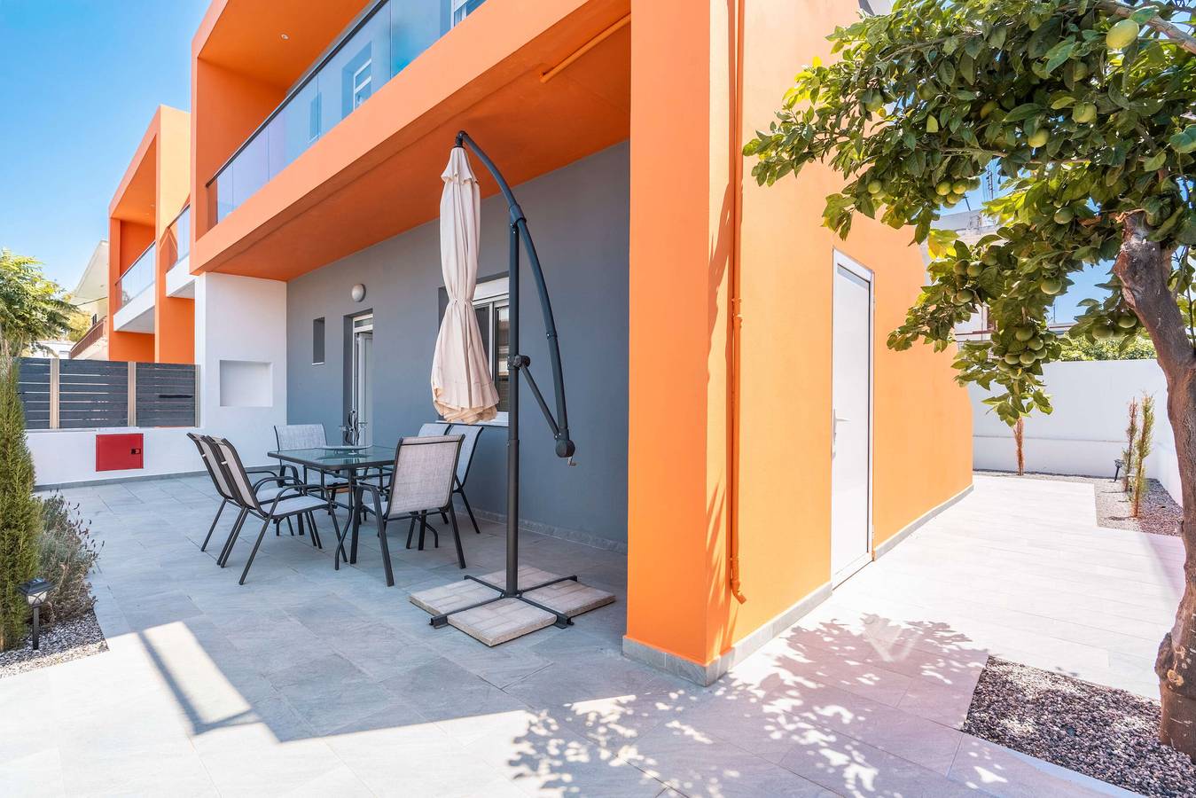 Entire apartment, Apartment 'Evan Suites No 3' with Private Terrace, Wi-Fi and Air Conditioning in Rhodos City, Rhodes