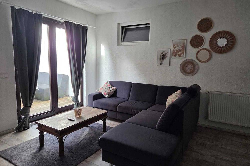 Ganze Wohnung, Ferienwohnung/Monteurwohnung Altes Café in Ahnatal, Hessisches Bergland