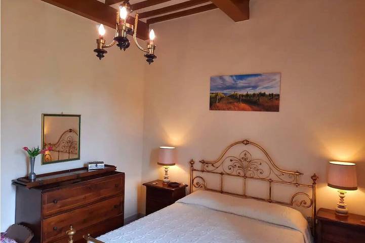 Apartamento entero, Casa encantadora, totalmente equipada y confortable con terraza y vista! in Massa Marittima, Provincia de Grosseto