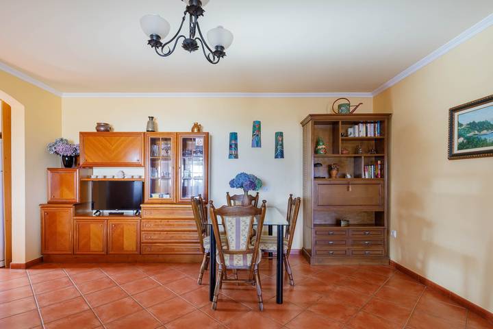 Ganze Wohnung, "Apartamento con jardin en un chale" mit Bergblick, Wlan, Garten und Terrasse in Praia da Banda do Río (Bueu), Bueu