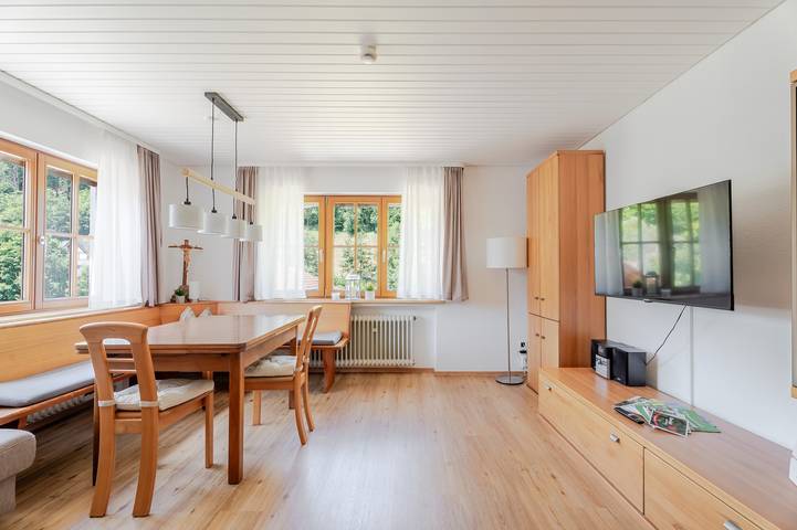 Ganze Wohnung, Ferienwohnung 'Bergfranzenhof' mit Gemeinschaftsterrasse, Balkon und Wlan in Oppenau, Renchtal