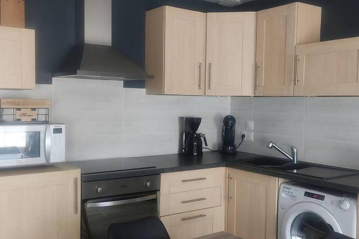 Location de vacances pour 6 personnes, avec Jacuzzi ainsi que Terrasse et Jardin à Jublains - 3