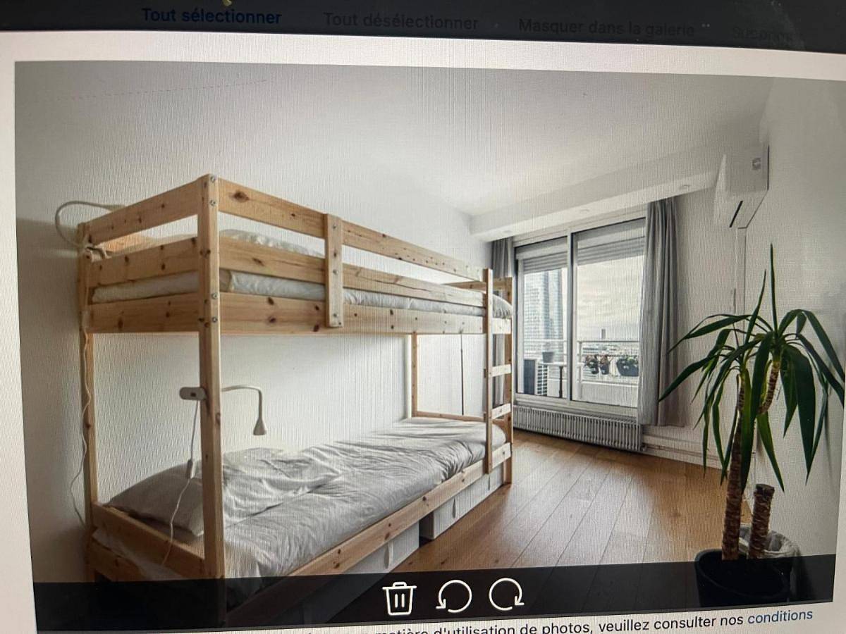 Appartement entier, Two-Bedroom Apartment in Puteaux, Hauts-de-Seine