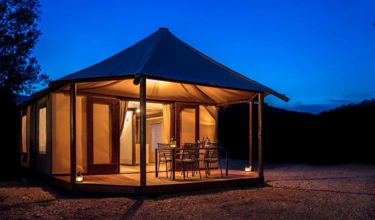 One Bedroom Glamping Tent Splendid Retreat in Novalja, Pag