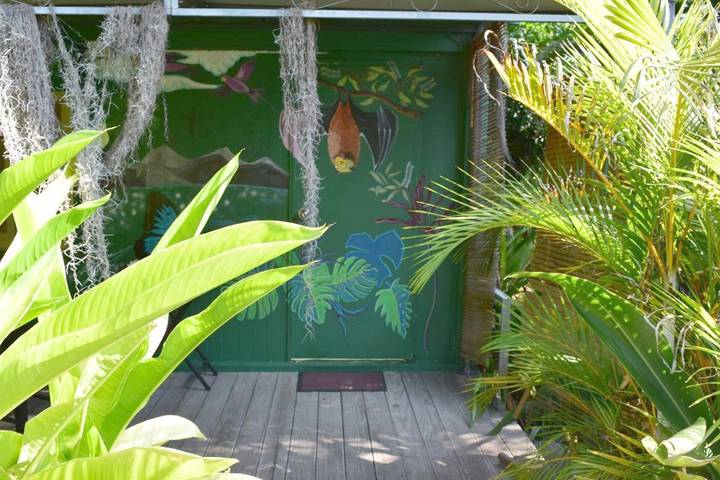 Chambre d’hôte pour 2 personnes, avec piscine ainsi que terrasse et jardin En Nouvelle-Calédonie - 2