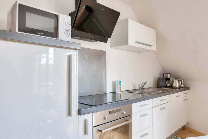 Appartement entier, Proche plage, appartement pour 4 avec balcon in Fouesnant, Côte de Cornouaille