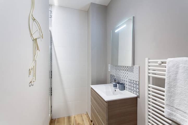 Apartamento entero, Ruby - au pied de la gare Perrache in Lyon, Lyon region