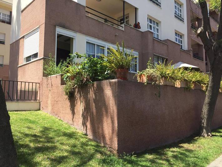 Apartamento para 4 personas, con piscina además de jardín y vistas en Mairena del Aljarafe