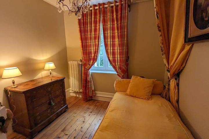 Location de vacances pour 9 personnes, avec terrasse et jardin à Gambais - 2