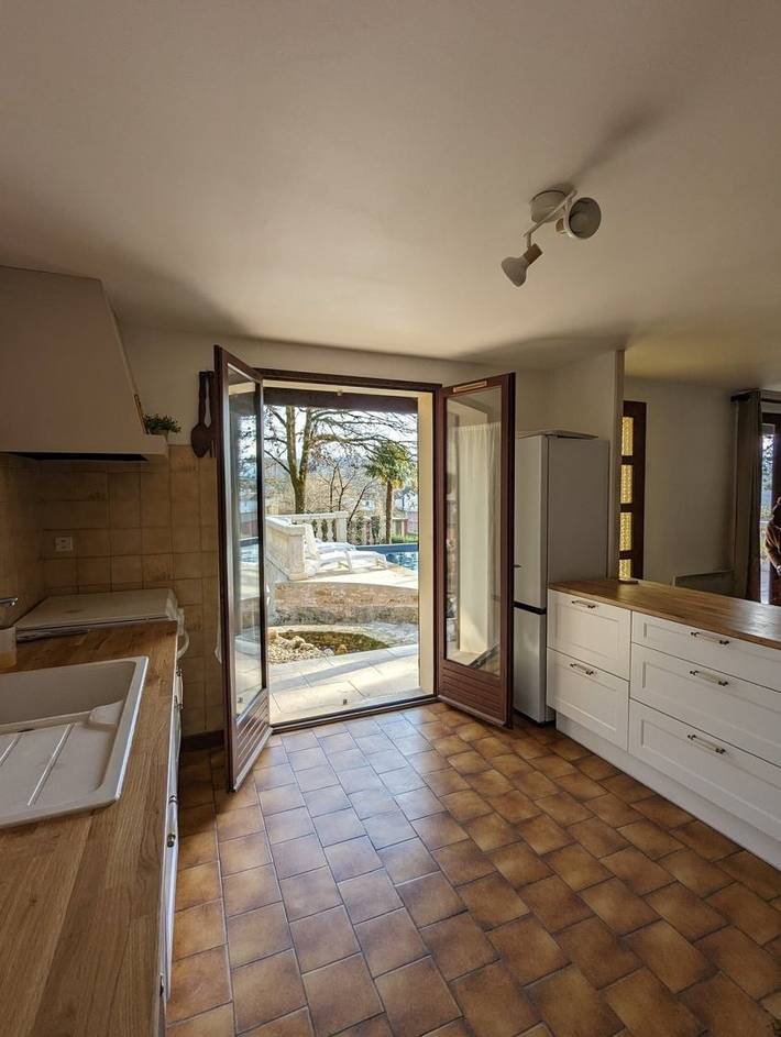 Location de vacances pour 6 personnes, avec jardin ainsi que terrasse et piscine dans le Lot-et-Garonne - 4