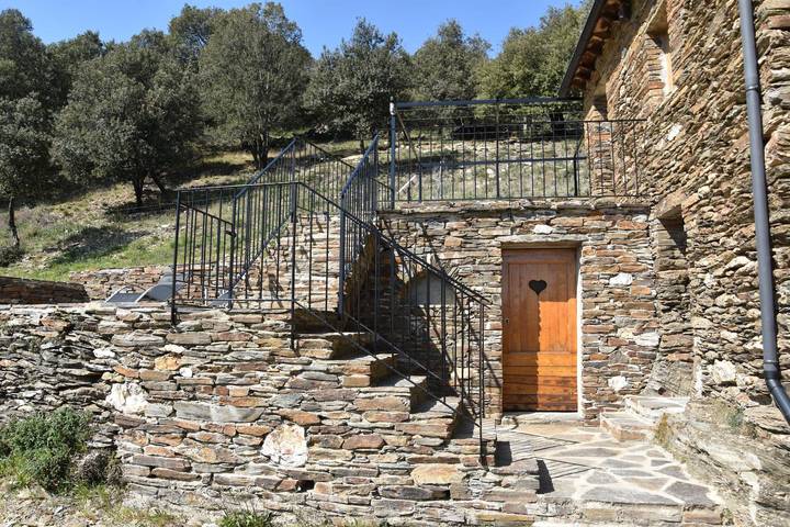 La Vigne in Saint-Martin-de-Lansuscle, Parc national des Cévennes
