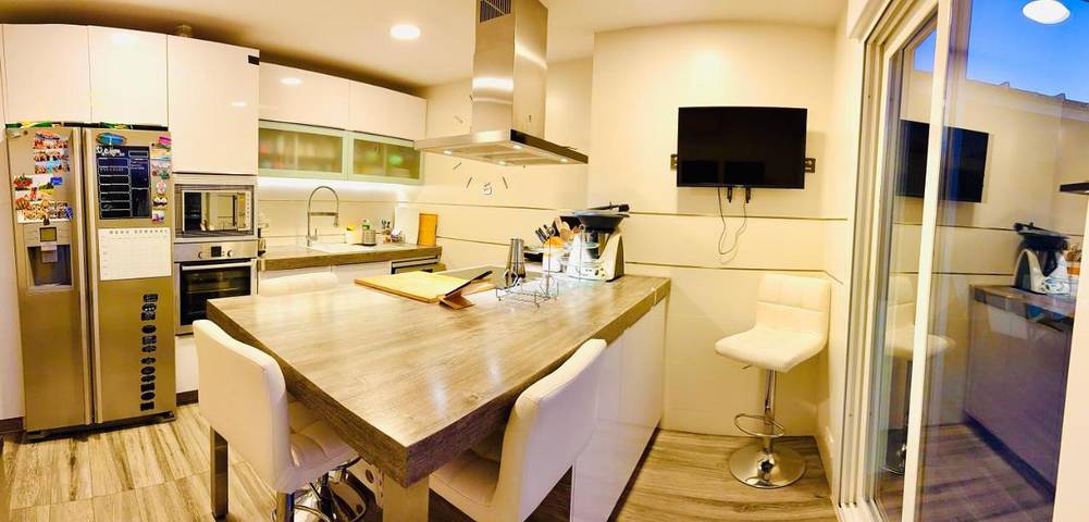 Apartamento para 10 personas, con jardín además de piscina y balcón en Rivas-Vaciamadrid