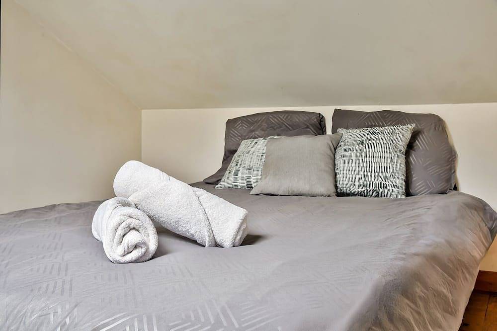 Ganze Wohnung, Le Cosy 6-person apartment Saint Etienne in Saint-Étienne, Regionaler Naturpark Pilat