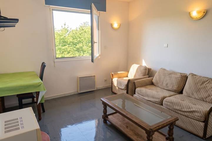 Ganze Wohnung, Homerez - Gemütliches Studio in Dole in Dole, Jura