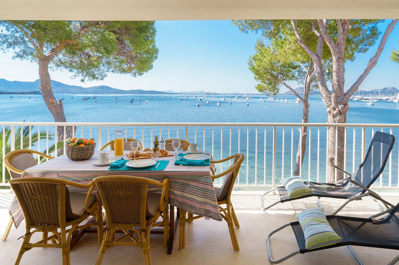 Entire apartment, Voramar Cristina - Apartment with sea views in Port de Pollença, Pollença