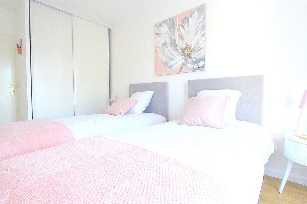 Appartement entier, Bourbon3 ~ Appartement idéal pour 6 voyageurs Val d'Europe Disneyland in Serris, Seine-et-Marne