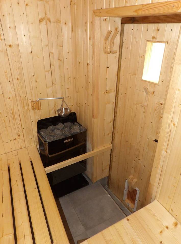 Gîte pour 8 personnes, avec terrasse et sauna dans Pic de Nore