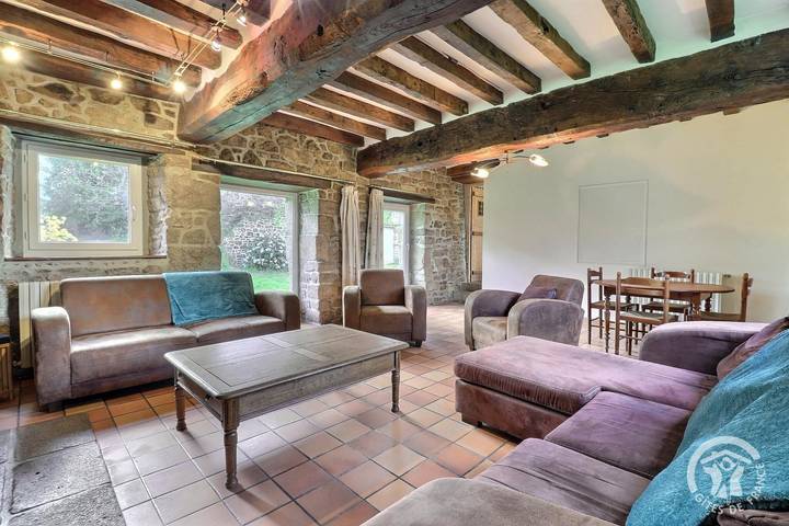 Gîte pour 12 personnes, avec jardin et terrasse à Parigné - 4