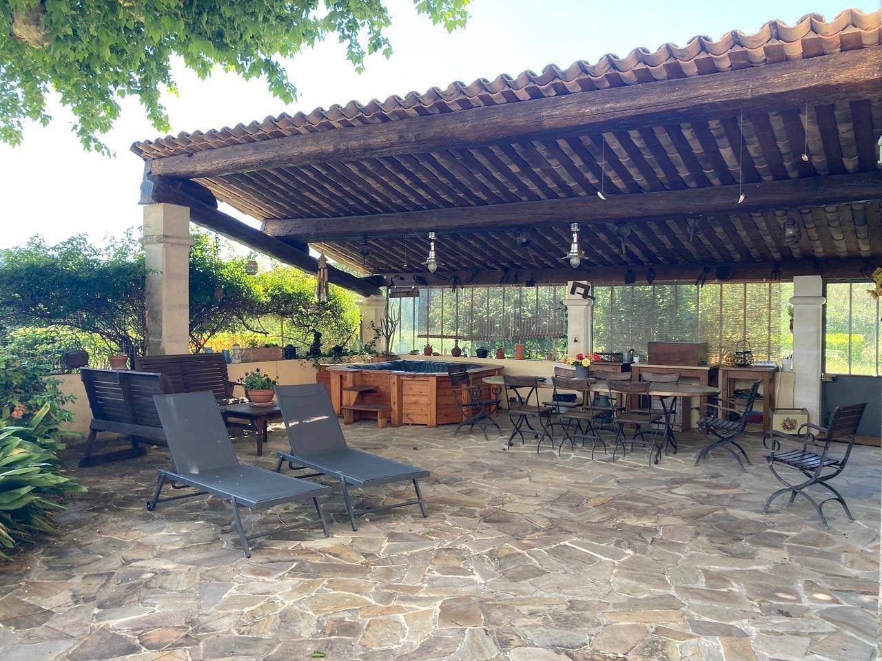 Gîte für 6 Personen mit Terrasse in Saint-Paul-Trois-Châteaux, Nyons und Umgebung