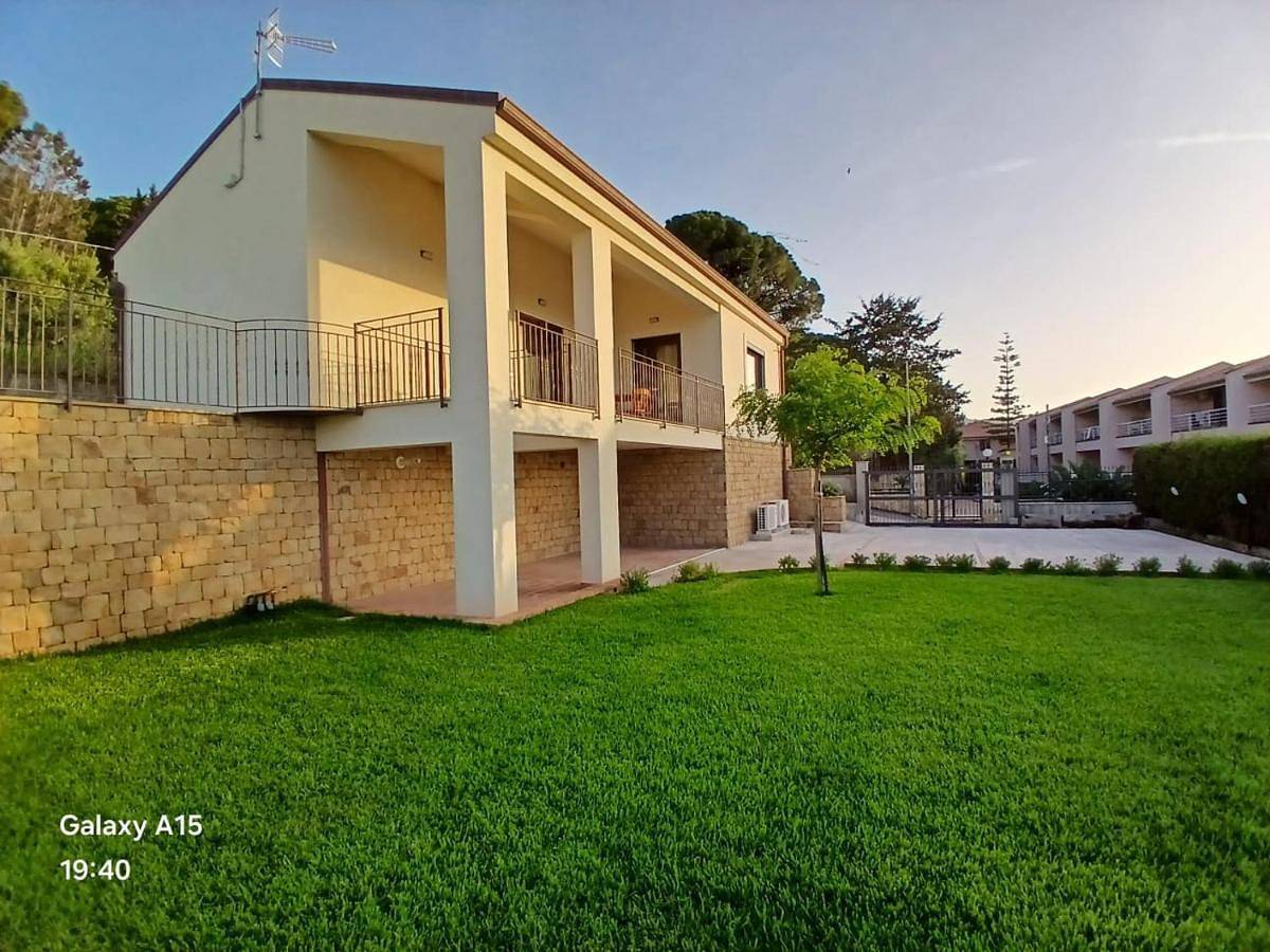 Villa Robinia in Cefalù, Cefalù (gemeinde)