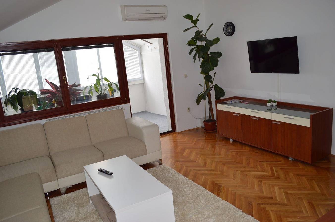Ganze Ferienwohnung, Apartment for 8 persons approx. 145 m² in Sarajevo, Sarajevo and the surrounding area in Sarajevo, Bosnien und Herzegowina