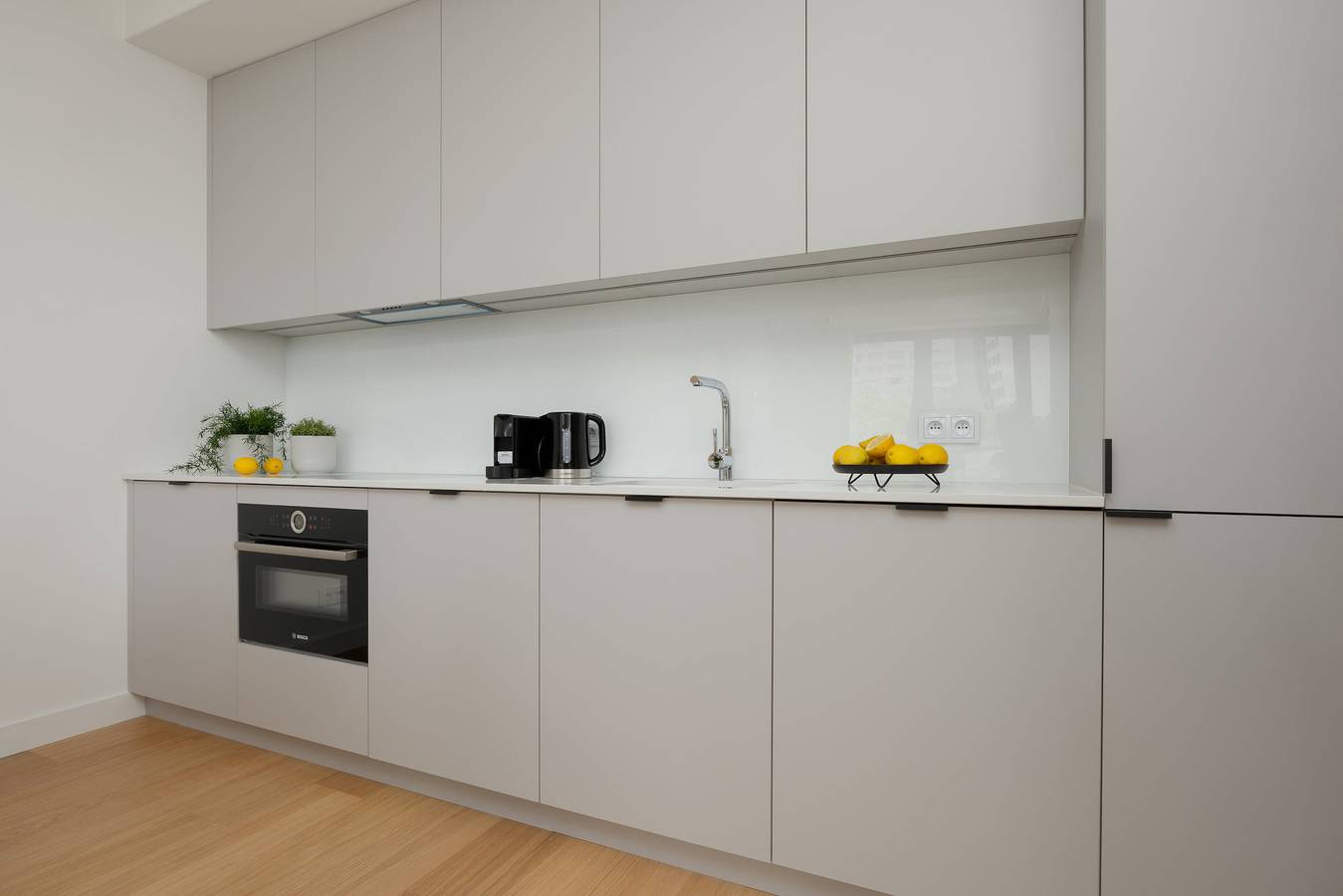 Ganze Wohnung, Ferienwohnung für 8 Personen mit Balkon/Terrasse in Warschau, Masowien