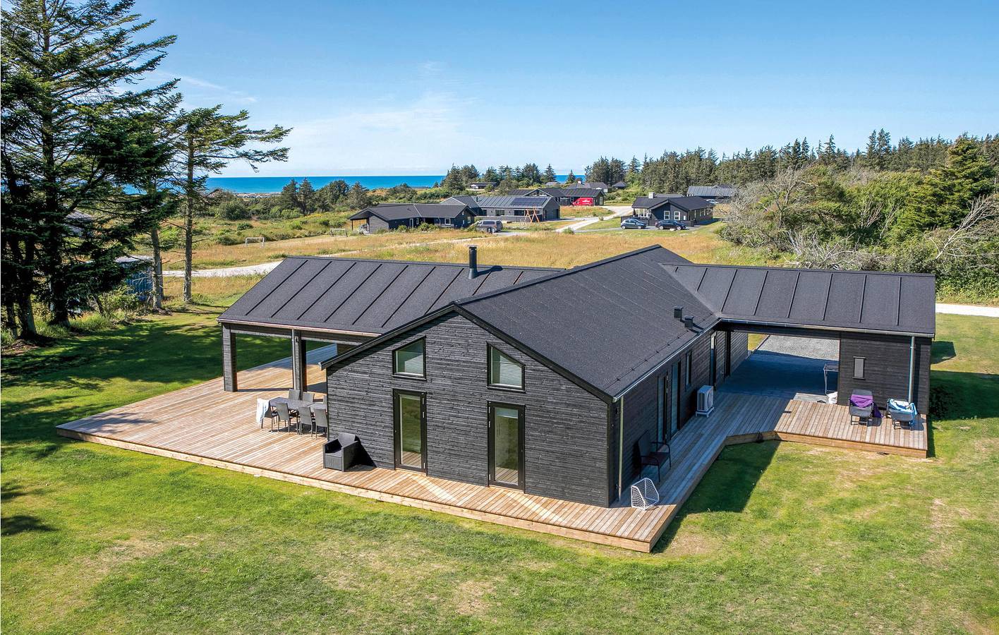 Feriehus for 10 personer med terrasse in Skallerup Klit, Hjørring Kommune