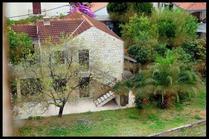 Appartamento vacanze per 5 persone, con terrazza e giardino, con animali domestici - 1