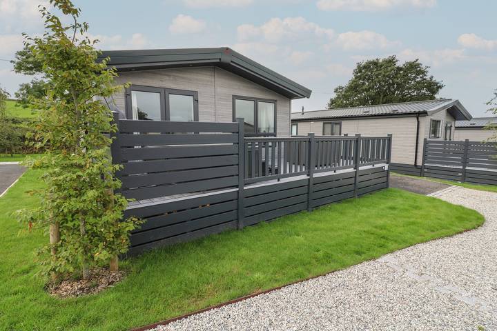 Chalet for 4 people, with garden in Cornwall