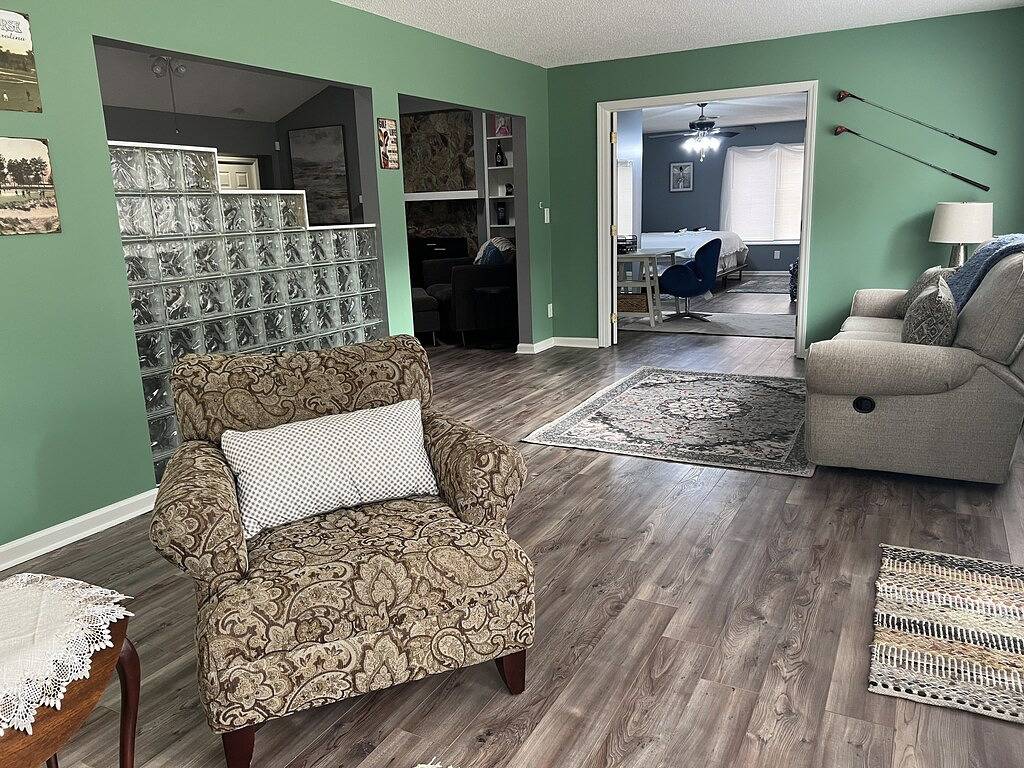 Cute and Comfy Home in Pinehurst - Perfect for families/golf weekend! Ping-pong! in Pinehurst, Moore County