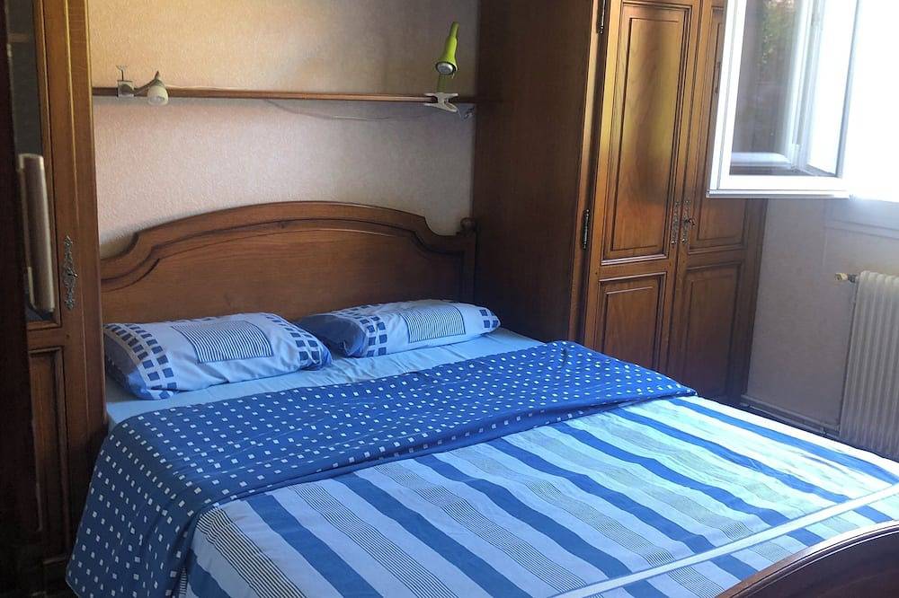 Vacation home. Spacious and pleasant for family vacations. Conveniently located. in Le Porge, Lesparre-Médoc region